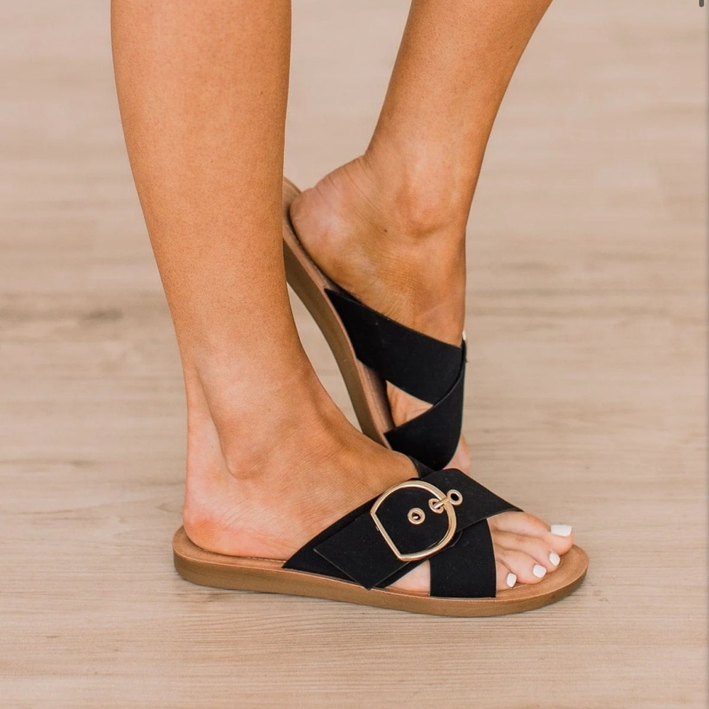 Black vegan leather adjustable buckle sandal